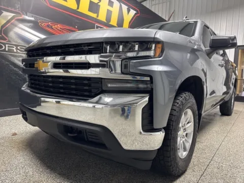 Photos of 2021 Chevrolet Silverado 1500 LT for sale in Mayfield, KY at Seay Motors