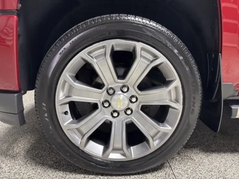 More photos of 2018 Chevrolet Silverado 1500 High Country at Seay Motors, KY