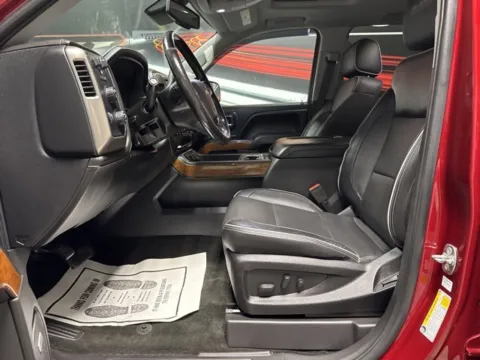 More photos of 2018 Chevrolet Silverado 1500 High Country at Seay Motors, KY