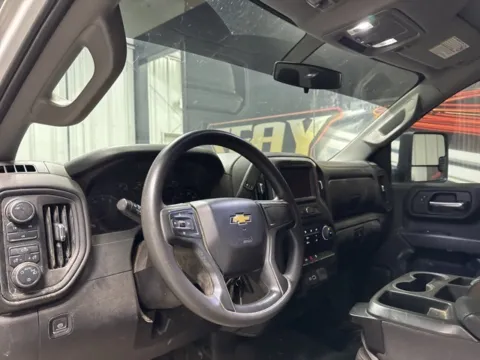 More photos of 2022 Chevrolet Silverado 2500HD Custom at Seay Motors, KY
