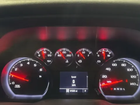 More photos of 2022 Chevrolet Silverado 2500HD Custom at Seay Motors, KY