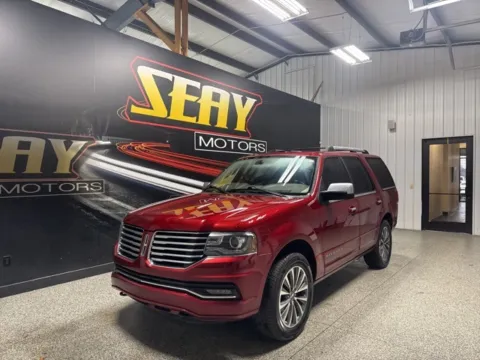 Red 2017 Lincoln Navigator Select for sale in Mayfield, KY