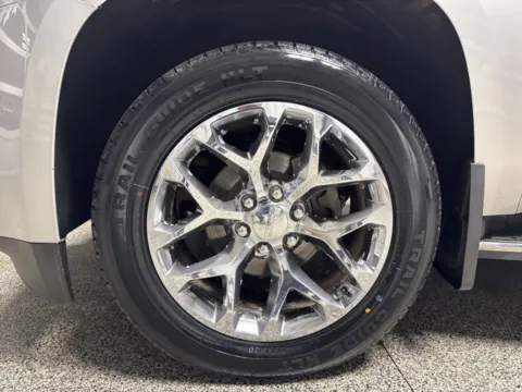 More photos of 2018 GMC Yukon SLT at Seay Motors, KY