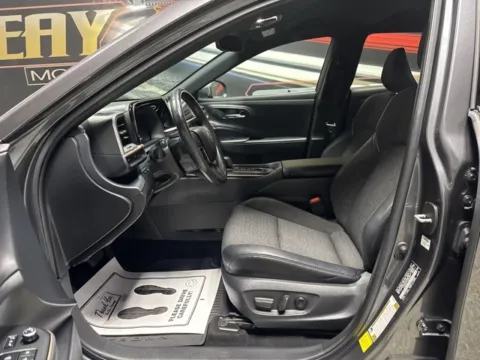 More photos of 2023 Toyota Crown XLE at Seay Motors, KY