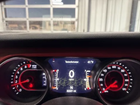 More photos of 2021 Jeep Wrangler Unlimited Rubicon at Seay Motors, KY