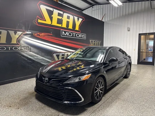 Black 2021 Toyota Camry XLE for sale in Mayfield, KY