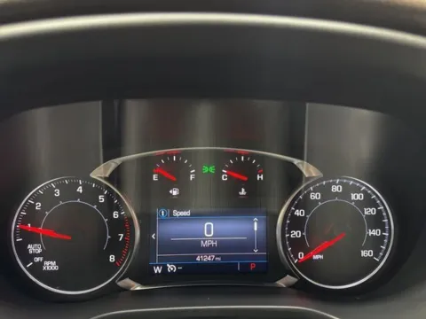 Photos of 2023 GMC Acadia SLE for sale in Mayfield, KY at Seay Motors