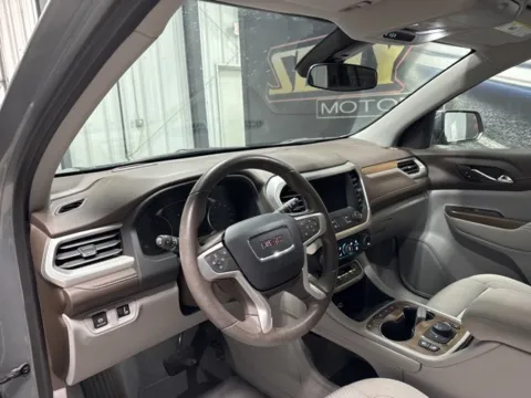 More photos of 2023 GMC Acadia SLE at Seay Motors, KY