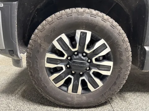 Another view of 2024 GMC Sierra 2500HD Denali Ultimate for sale in Mayfield, KY at Seay Motors