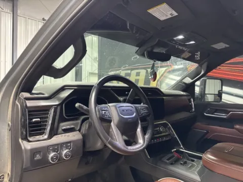 More photos of 2024 GMC Sierra 2500HD Denali Ultimate at Seay Motors, KY