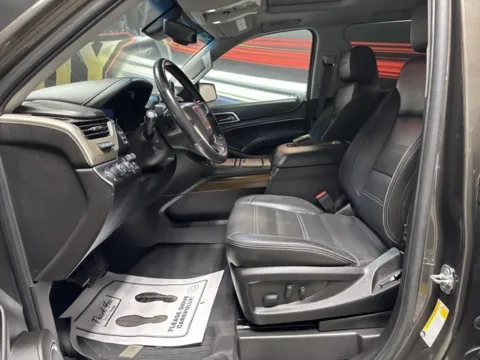 More photos of 2019 GMC Yukon Denali at Seay Motors, KY