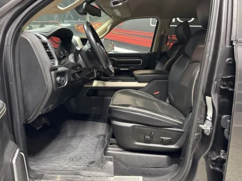 More photos of 2019 Ram 3500 Laramie at Seay Motors, KY