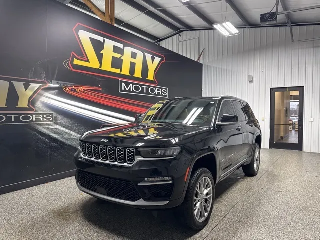 2022 Jeep Grand Cherokee Summit's photo