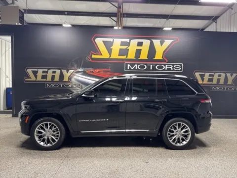 Another view of 2022 Jeep Grand Cherokee Summit for sale in Mayfield, KY at Seay Motors