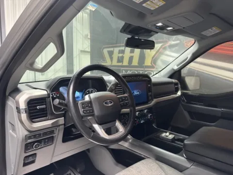 More photos of 2022 Ford F-150 XLT at Seay Motors, KY