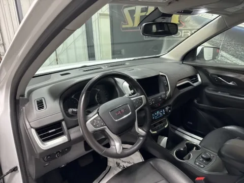 More photos of 2022 GMC Terrain SLT at Seay Motors, KY