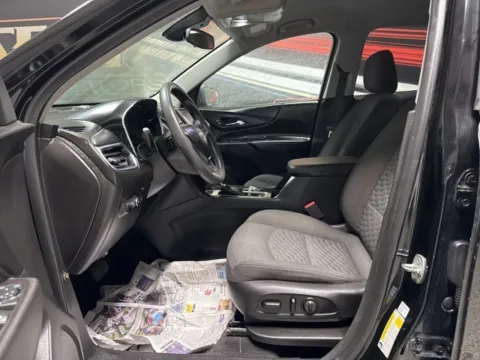 More photos of 2021 Chevrolet Equinox LT at Seay Motors, KY