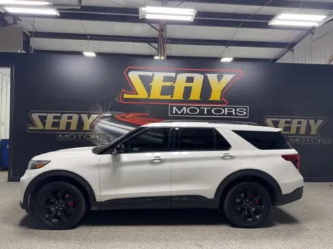 Photos of 2023 Ford Explorer ST for sale in Mayfield, KY at Seay Motors