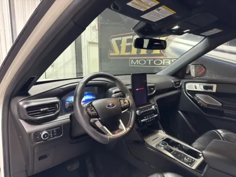 More photos of 2023 Ford Explorer ST at Seay Motors, KY