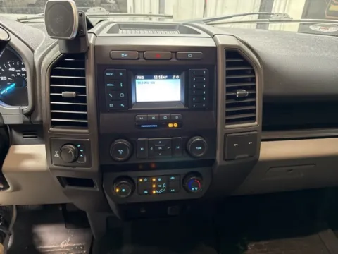 More photos of 2022 Ford F-250SD XL at Seay Motors, KY