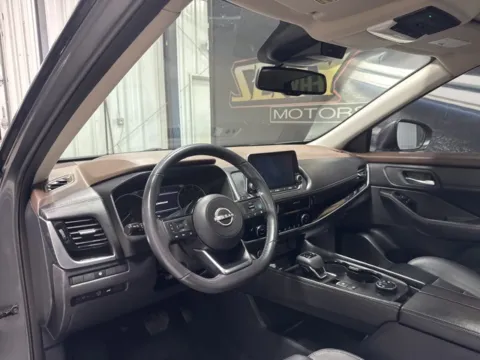 More photos of 2023 Nissan Rogue SL at Seay Motors, KY