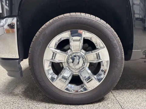 Another view of 2018 Chevrolet Silverado 1500 LTZ for sale in Mayfield, KY at Seay Motors