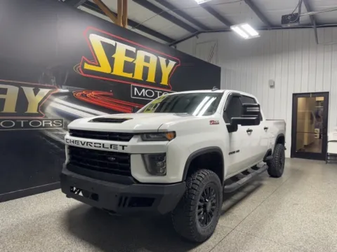 White 2021 Chevrolet Silverado 2500HD LT for sale in Mayfield, KY