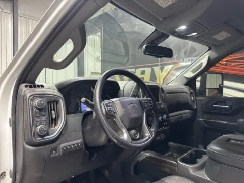 More photos of 2021 Chevrolet Silverado 2500HD LT at Seay Motors, KY