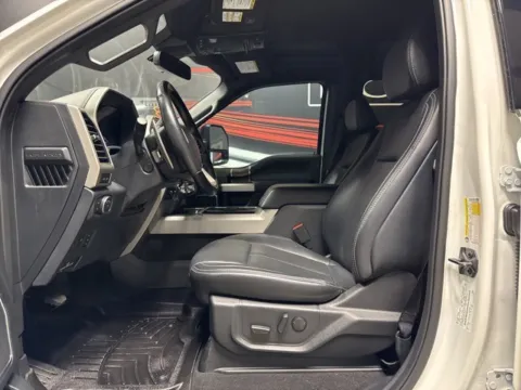 More photos of 2022 Ford F-250SD Lariat at Seay Motors, KY