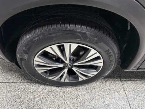 More photos of 2023 Nissan Rogue SV at Seay Motors, KY