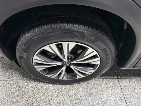 More photos of 2023 Nissan Rogue SV at Seay Motors, KY