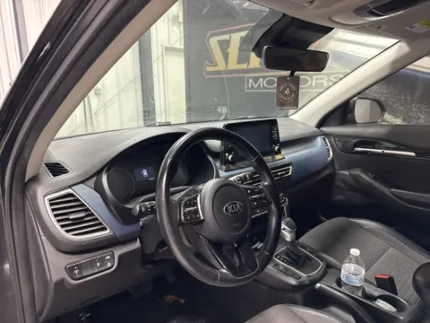 More photos of 2021 Kia Seltos S at Seay Motors, KY