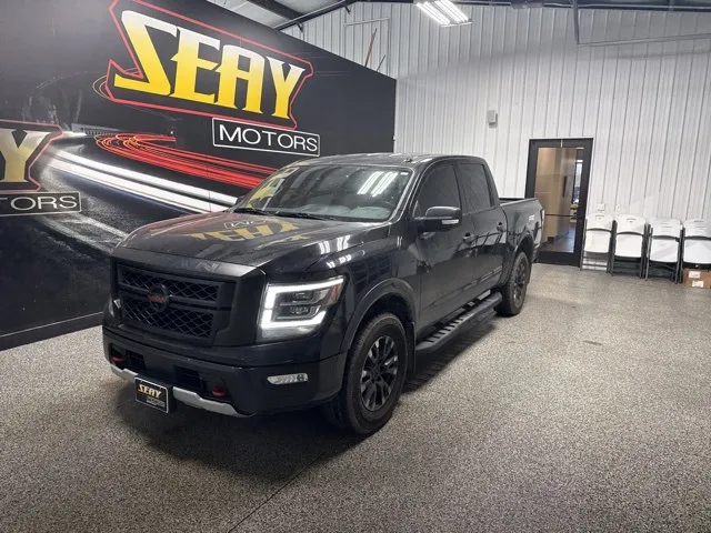 2021 Nissan Titan PRO-4X's photo