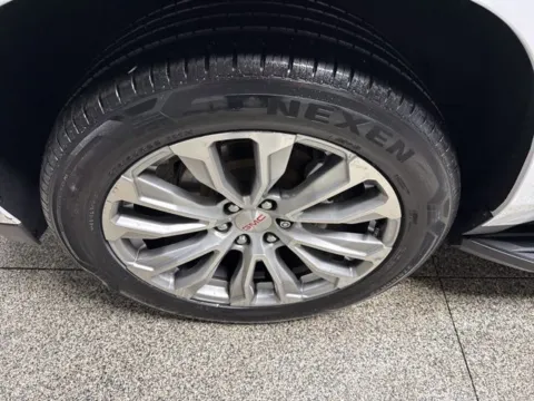 More photos of 2022 GMC Yukon XL Denali at Seay Motors, KY