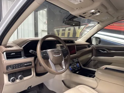 More photos of 2022 GMC Yukon XL Denali at Seay Motors, KY