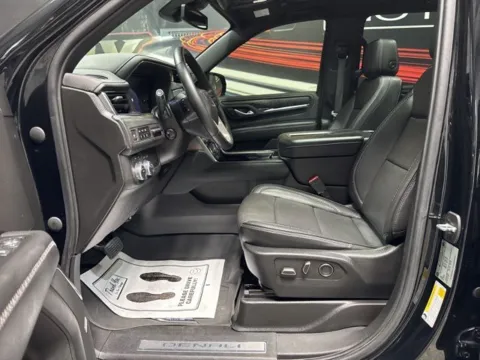 More photos of 2023 GMC Yukon XL Denali at Seay Motors, KY