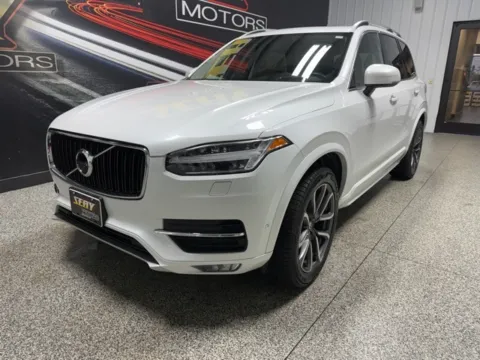 Photos of 2018 Volvo XC90 T6 Momentum for sale in Mayfield, KY at Seay Motors