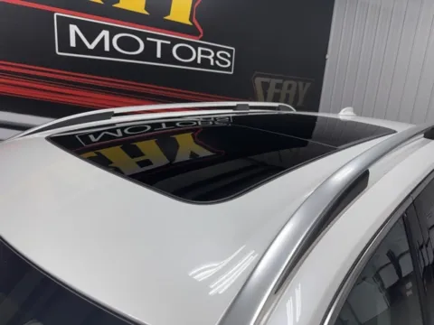 More photos of 2018 Volvo XC90 T6 Momentum at Seay Motors, KY