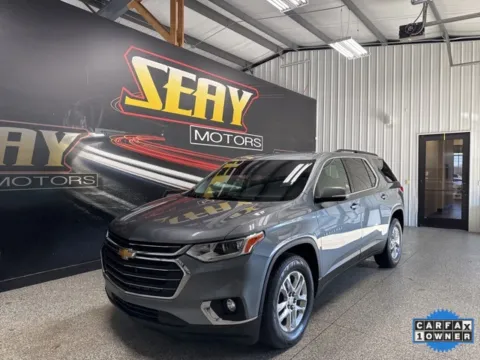 Gray 2021 Chevrolet Traverse LT for sale in Mayfield, KY