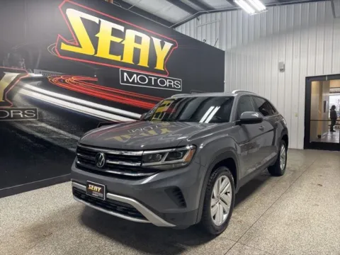 Black 2020 Volkswagen Atlas Cross Sport 2.0T SE w/Technology for sale in Mayfield, KY