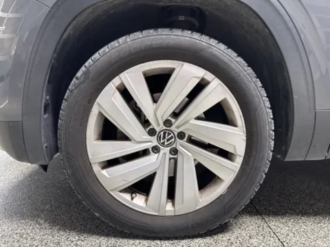 Another view of 2020 Volkswagen Atlas Cross Sport 2.0T SE w/Technology for sale in Mayfield, KY at Seay Motors