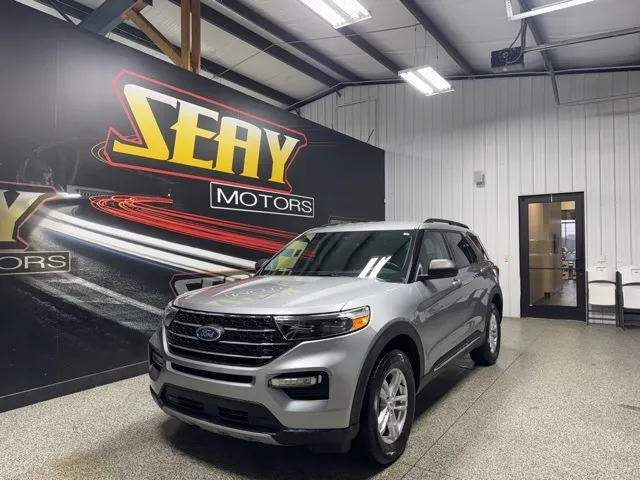 2023 Ford Explorer XLT's photo