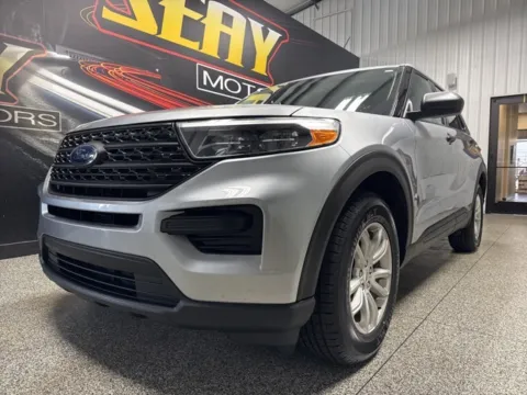 Photos of 2021 Ford Explorer for sale in Mayfield, KY at Seay Motors
