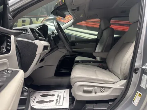 More photos of 2023 Honda Odyssey Touring at Seay Motors, KY