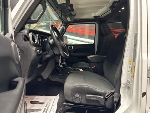 More photos of 2019 Jeep Wrangler Unlimited Sahara at Seay Motors, KY