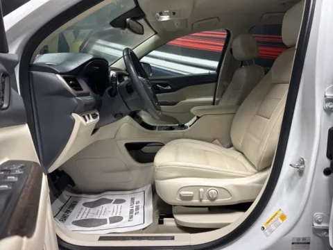 More photos of 2023 GMC Acadia Denali at Seay Motors, KY