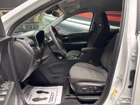 More photos of 2023 Chevrolet Equinox LT at Seay Motors, KY
