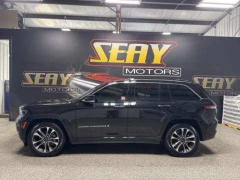 Another view of 2022 Jeep Grand Cherokee Overland for sale in Mayfield, KY at Seay Motors