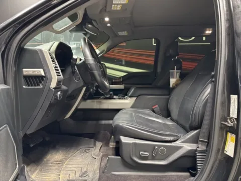 More photos of 2016 Ford F-150 Lariat at Seay Motors, KY