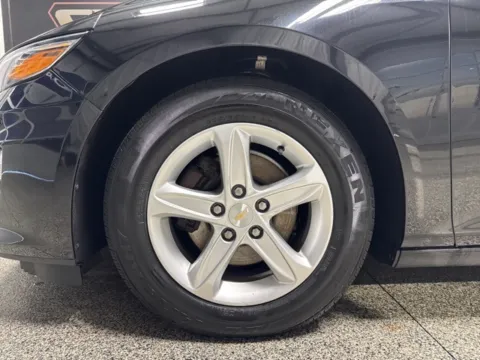 More photos of 2022 Chevrolet Malibu LS at Seay Motors, KY